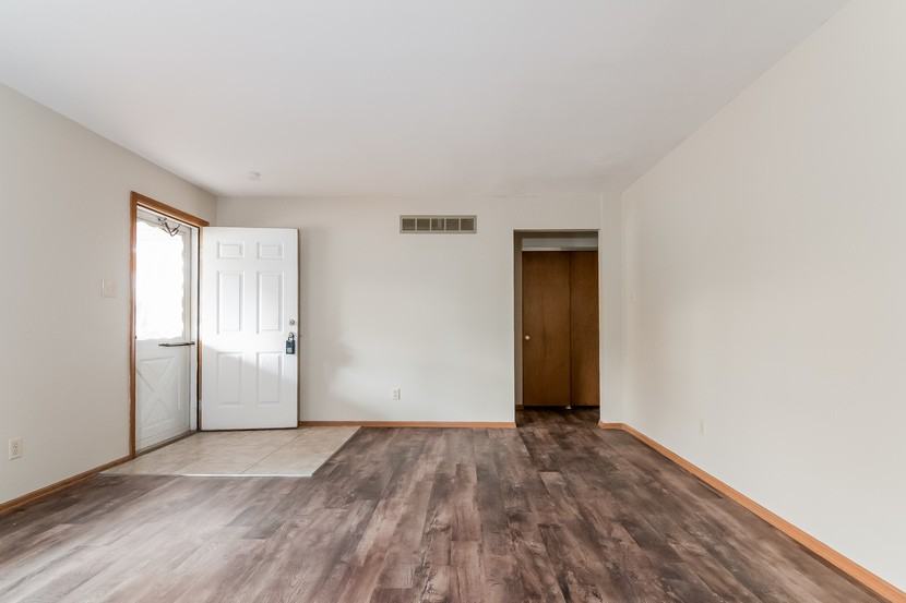 5139 Cheltenham Rd - Photo 3 of 15