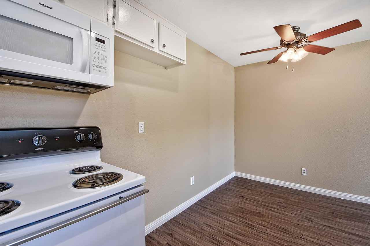 LA COSTA - Photo 3 of 48