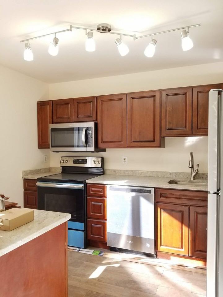 601 Briarwood Ct - Photo 3 of 10