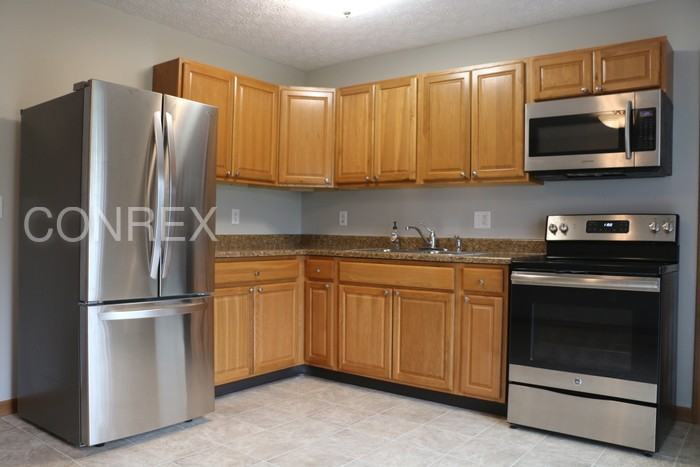 2774 Millrace Dr - Photo 2 of 7