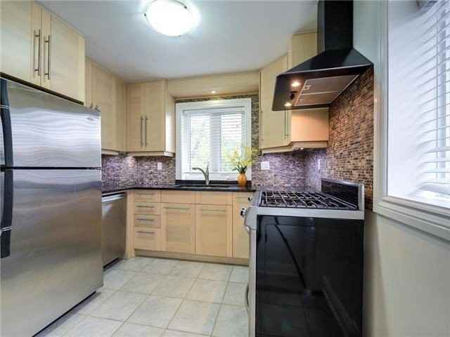 26 Canham Crescent - Photo 2 of 13