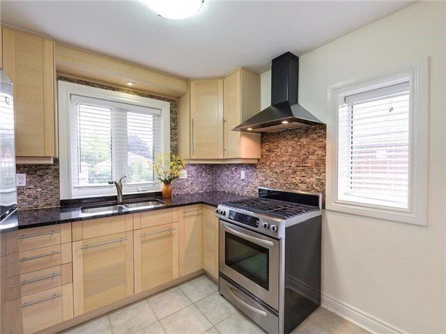 26 Canham Crescent - Photo 3 of 13