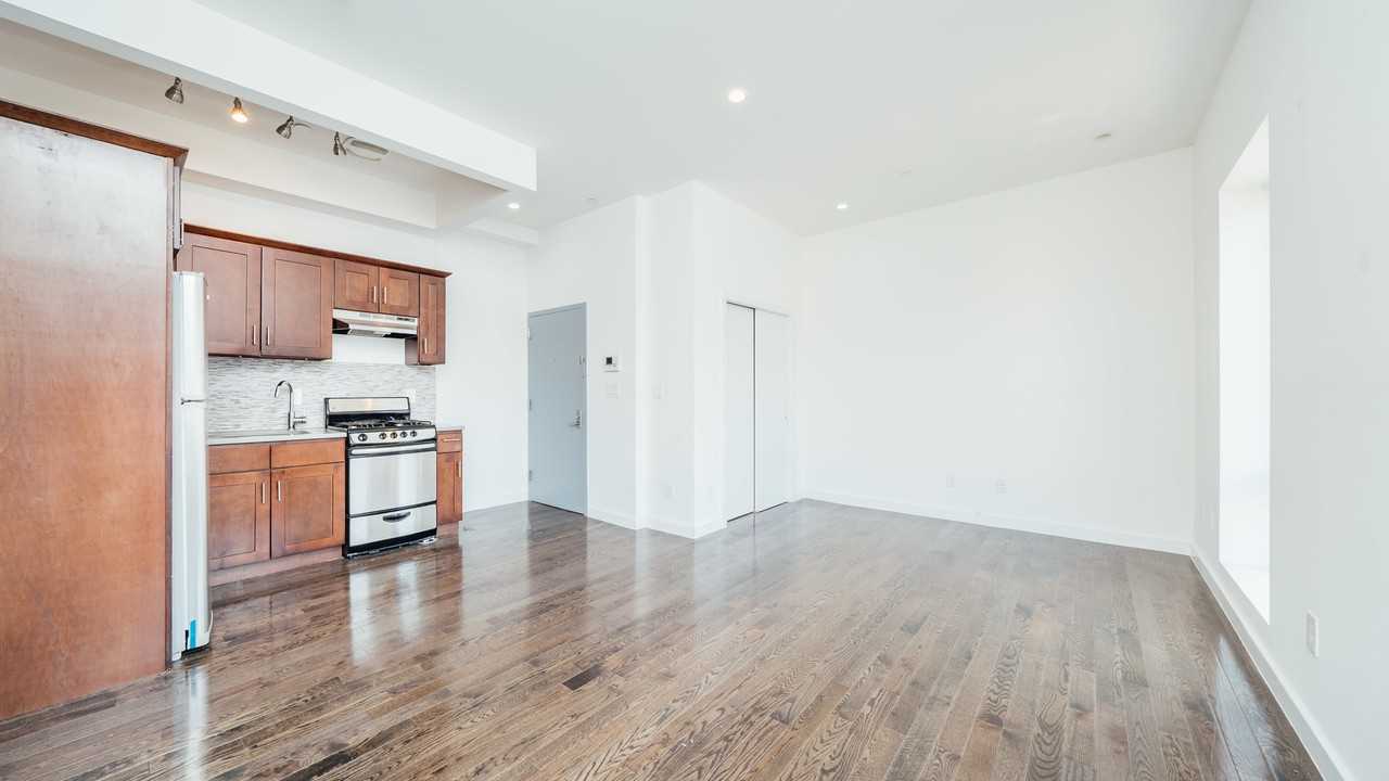 Monroe Street #1B - Photo 2 of 9