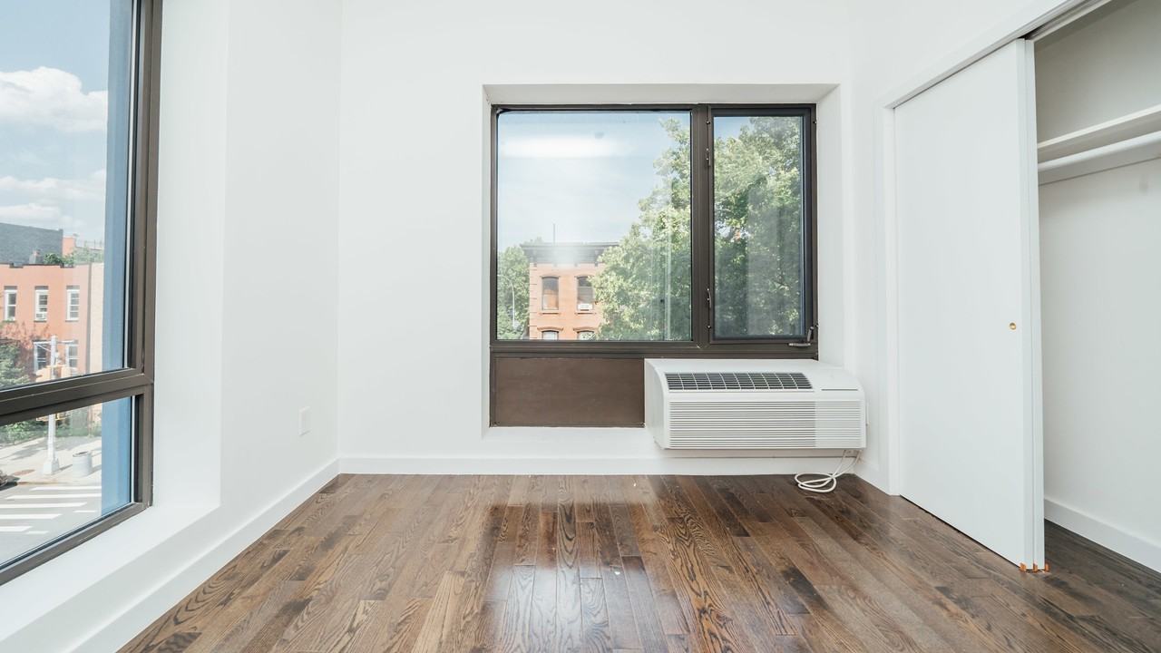 Monroe Street #1B - Photo 3 of 9