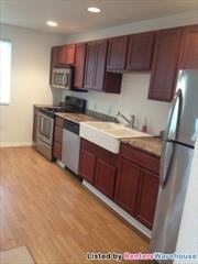 1758 York Ave - Photo 3 of 9