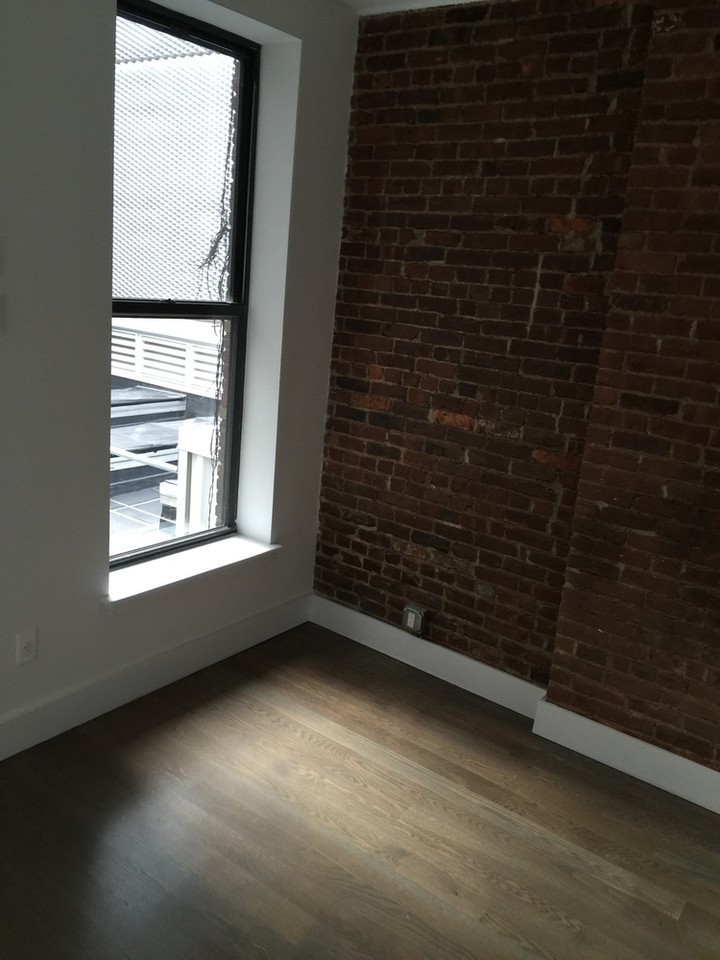 9 Stanton Street - Photo 3 of 6
