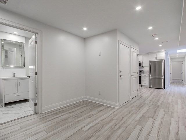 995 Bloor Street West #94736