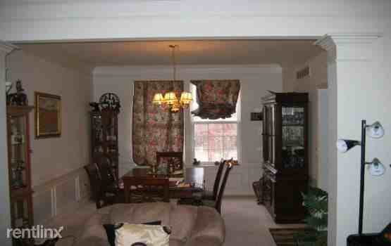 3272 Glacier Dr - Photo 2 of 5