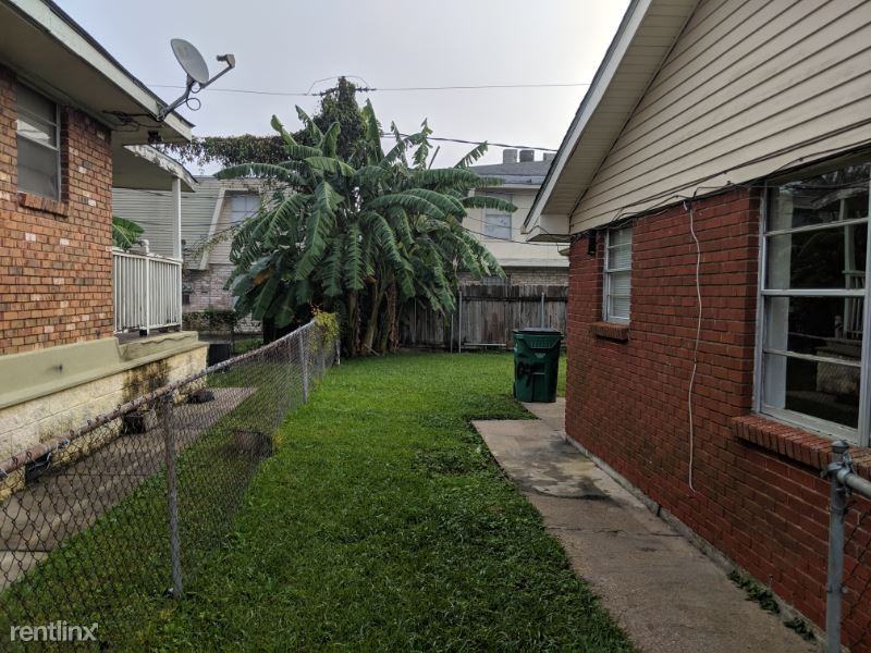 307 Helen St - Photo 2 of 9