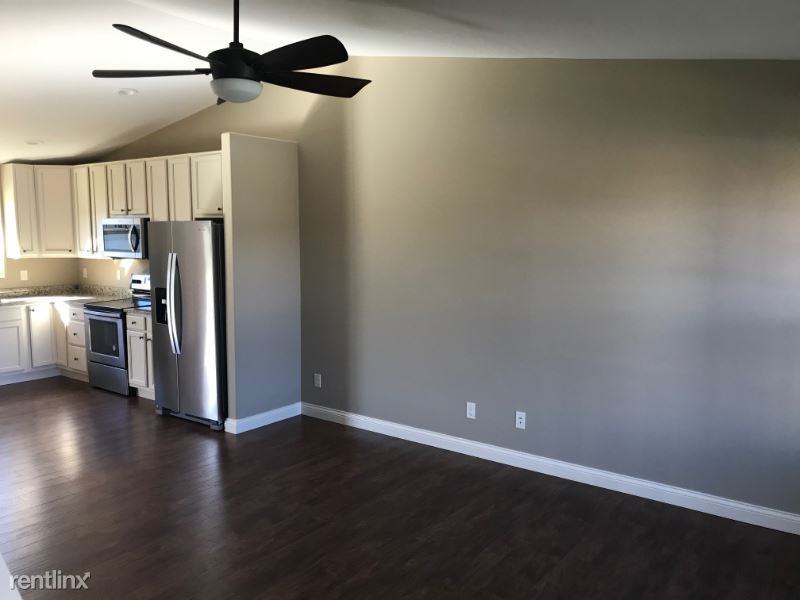 333 Touchdown Dr - Photo 2 of 15