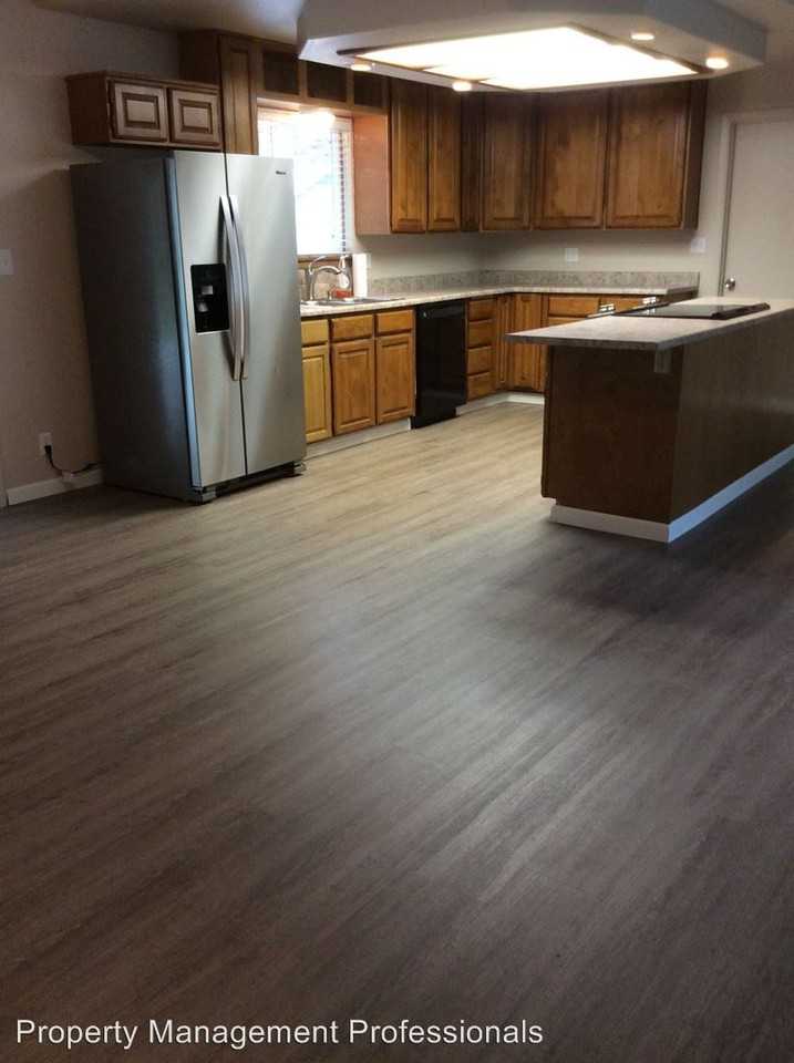 111 Espey Rd - Photo 3 of 50