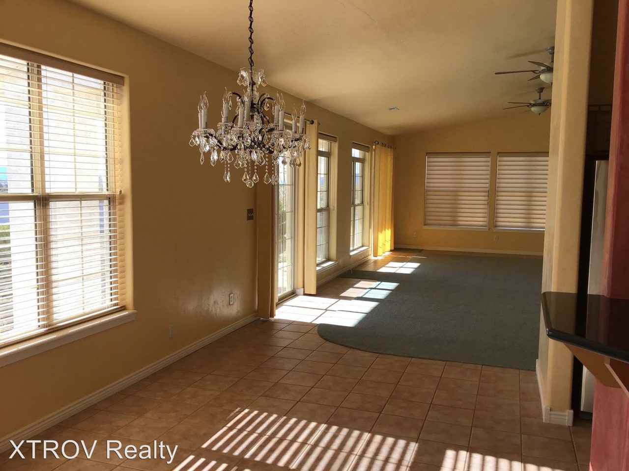 25581 Rd N 6 Loop - Photo 2 of 32