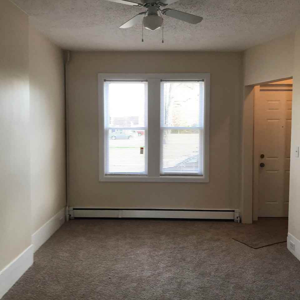 209 4th Ave - Photo 3 of 18