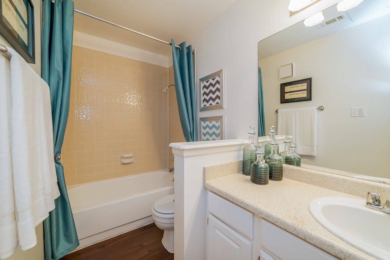 High Oaks Apartment Homes - Photo 2 of 48