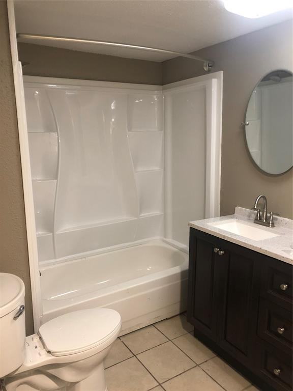 4560 Dunnam Rd - Photo 3 of 13