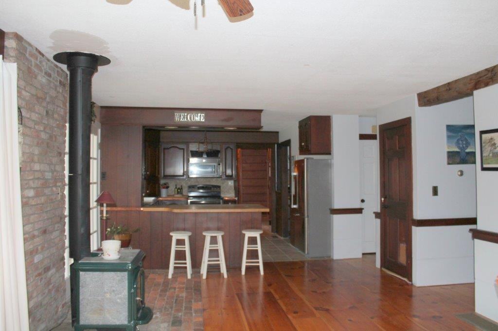 22 Scovill Rd - Photo 3 of 16