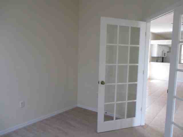 10207 Porch St - Photo 3 of 33