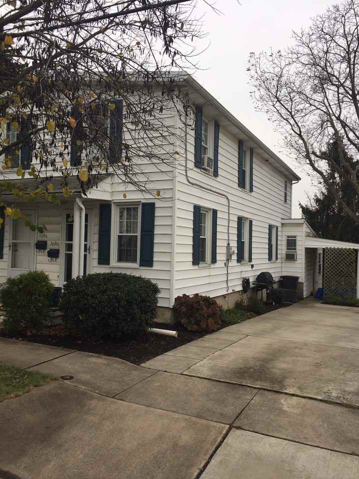 2080 Broad St - Photo 2 of 17