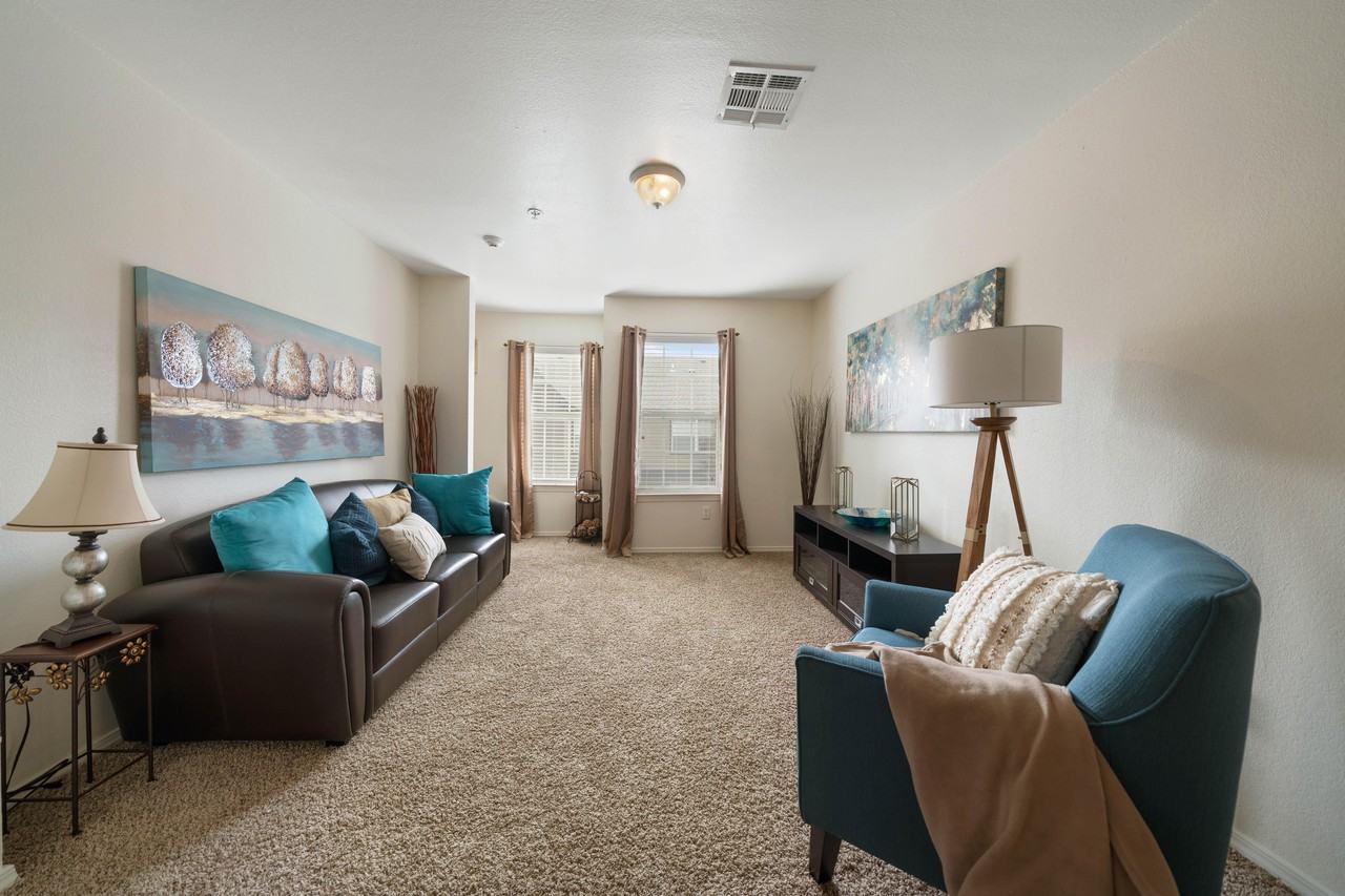 The Bristol Apartments - Photo 2 of 21