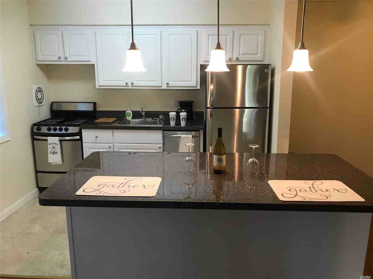 94 Carole Ct #2a - Photo 2 of 15