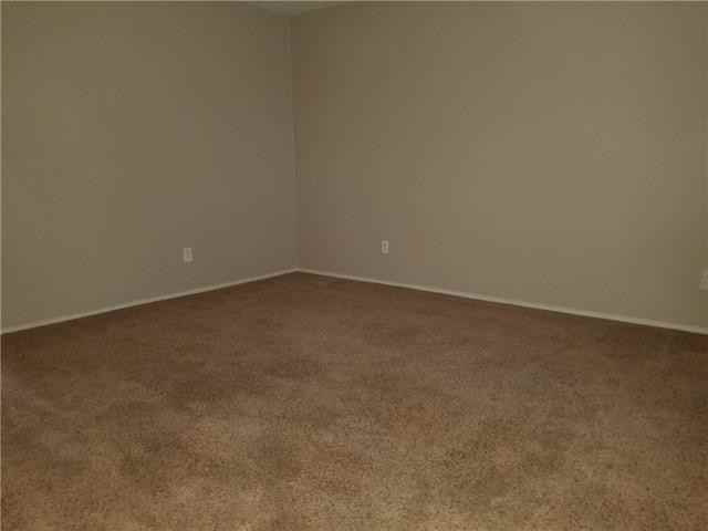 209 Island Dr - Photo 3 of 13