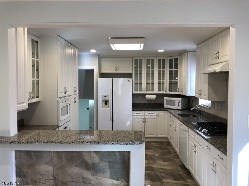 6 Countryside Dr - Photo 2 of 18