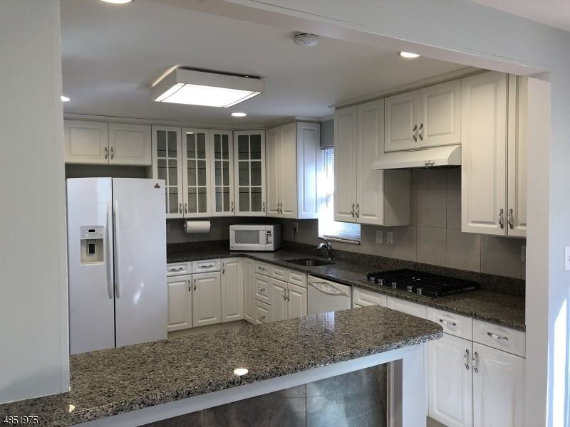 6 Countryside Dr - Photo 3 of 18