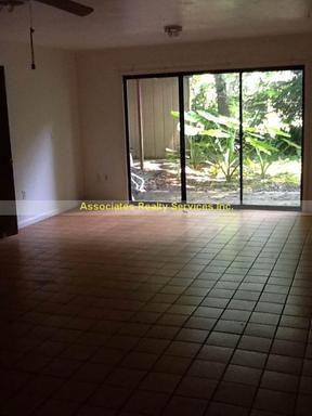 105 NW 30 St - Photo 2 of 7