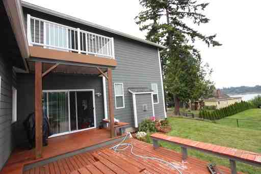 65 Jackson St - Photo 3 of 10