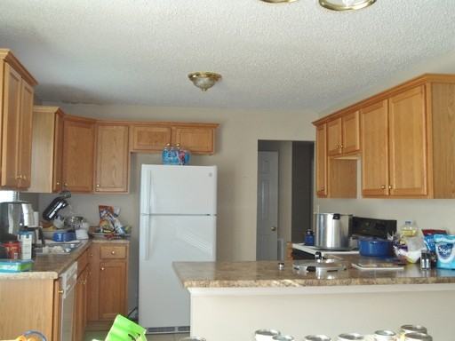 1833 Moncrief Rd - Photo 2 of 9