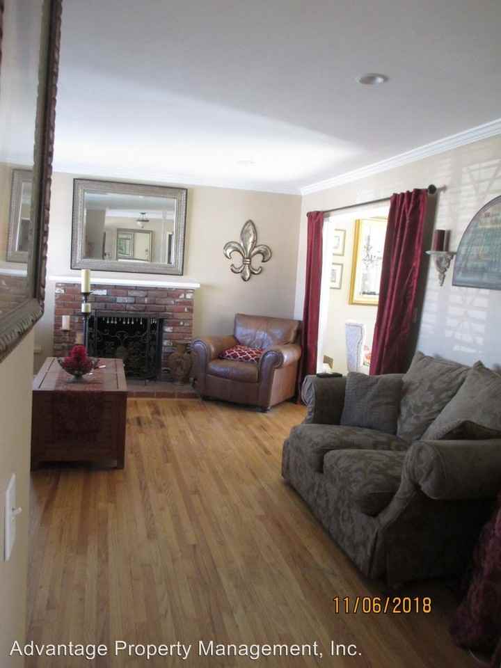 608 E Bunny Ave - Photo 2 of 15