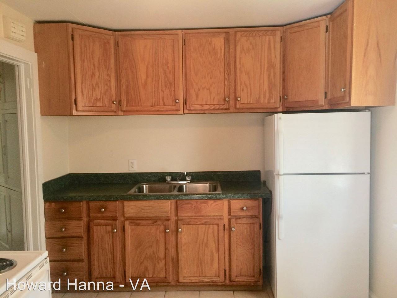 624 Dudley Ave - Photo 3 of 11