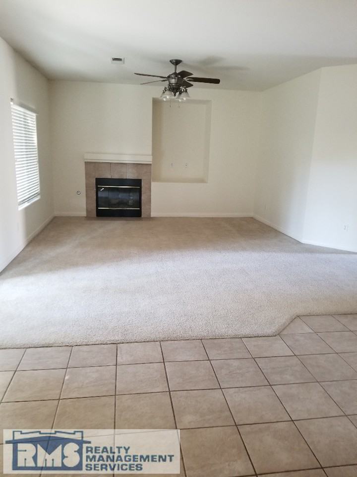 1005 Candlemas Court - Photo 2 of 8