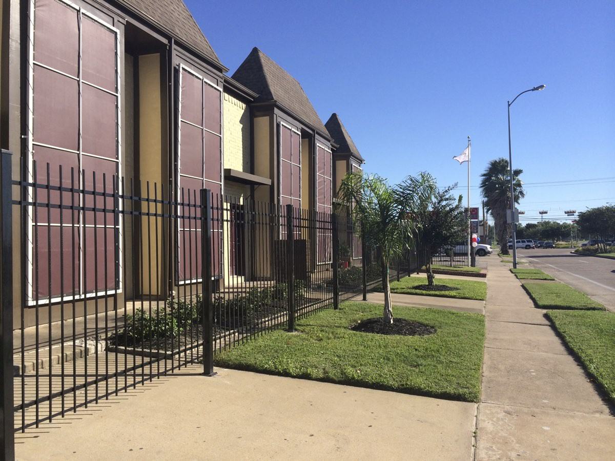 Spring Brook Lofts Apartments 3402 Blalock Rd, Houston, TX 77080 Zumper