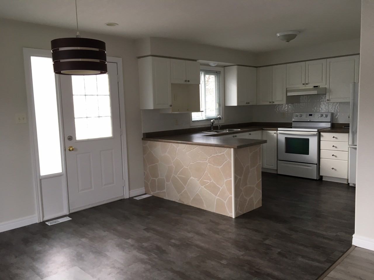 428 Alice Ave - Photo 2 of 7