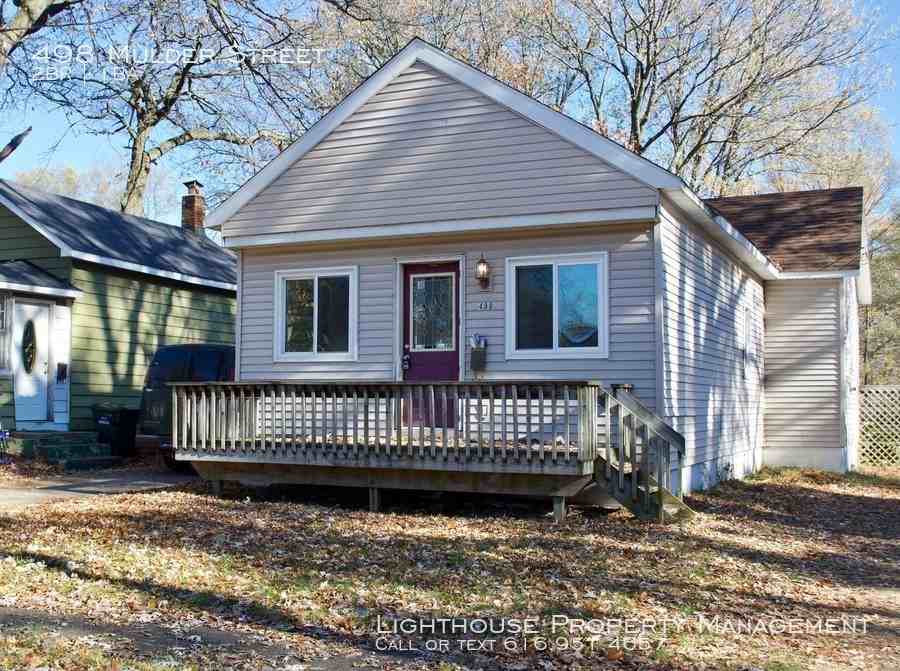 498 Mulder St, Muskegon, MI 49442 2 Bedroom House for Rent for 700