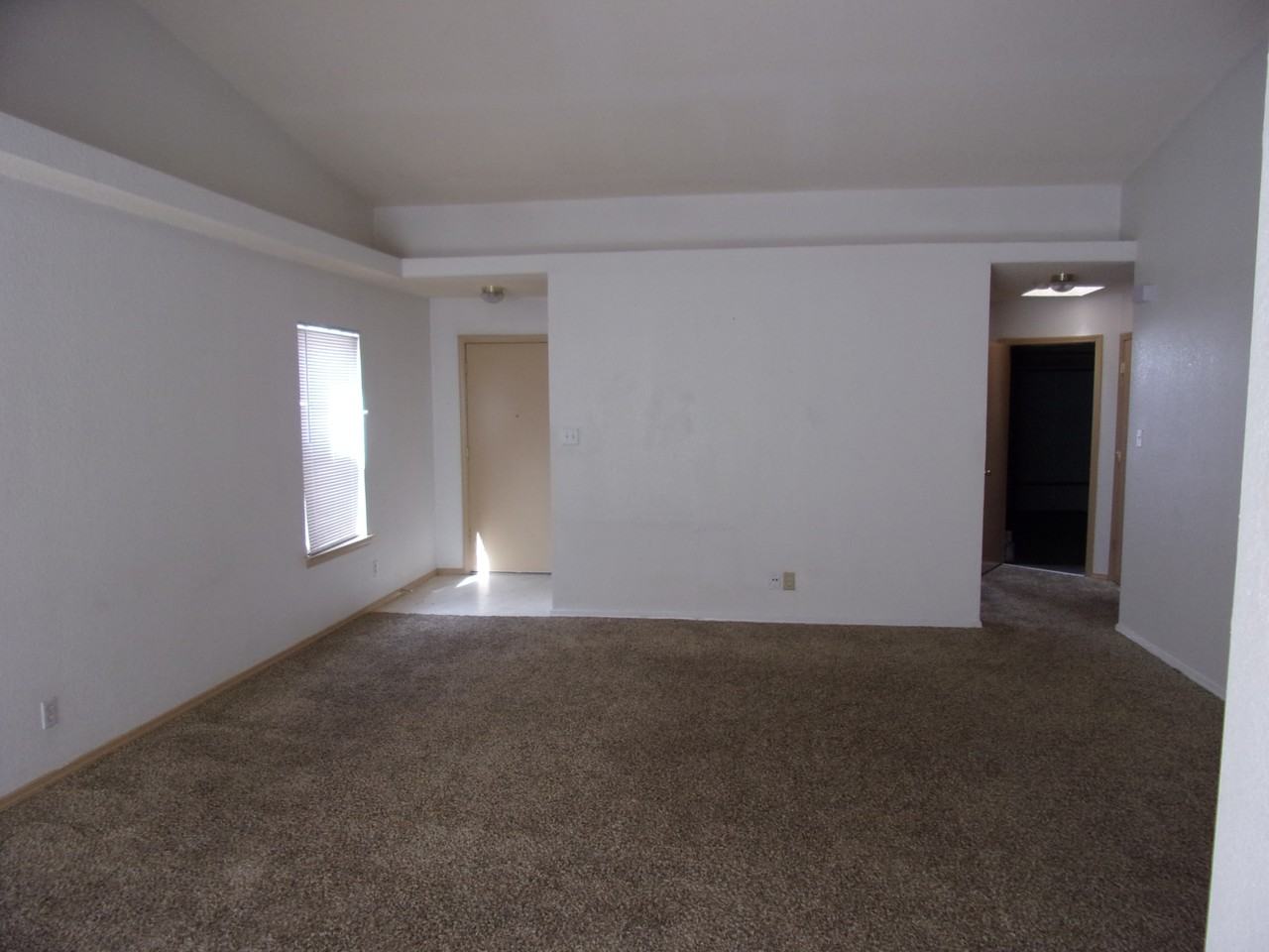 12286 Tierra Bella Dr - Photo 2 of 15