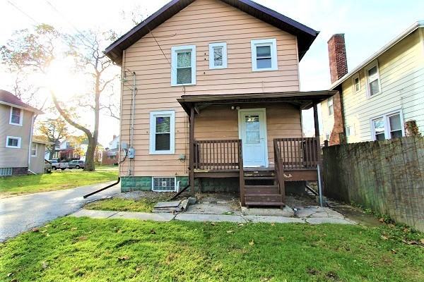 1023 Emerald Ave - Photo 2 of 23