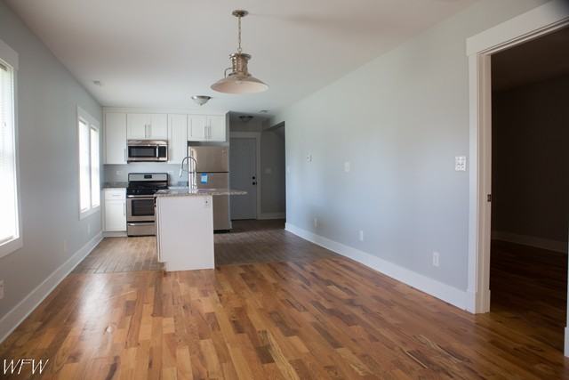 1448 Hervey Ave - Photo 3 of 12