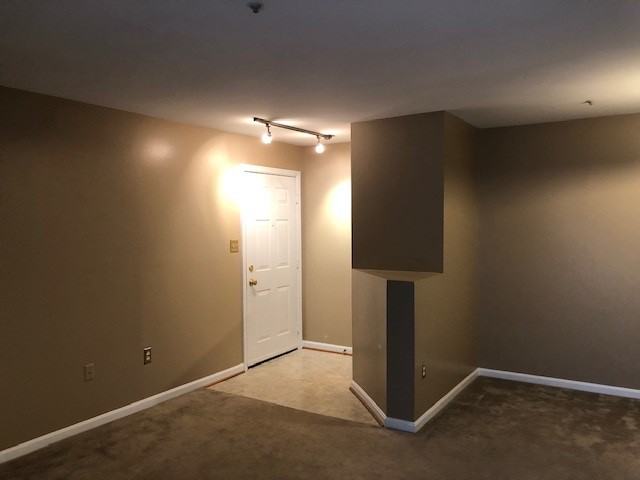 3851 Shadywood Dr #2D - Photo 3 of 17