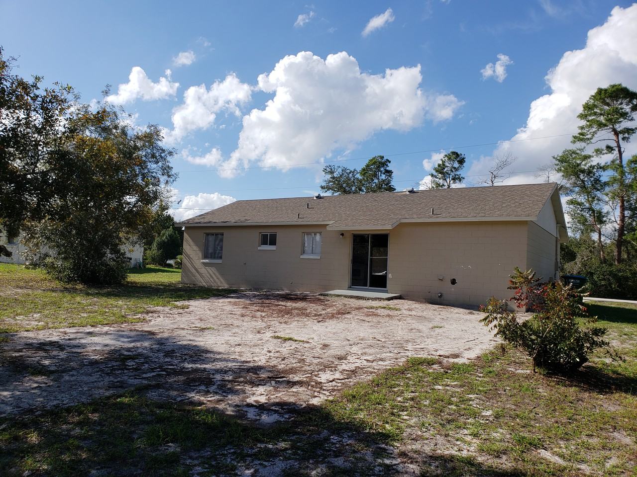 661 Gulliver Ave - Photo 3 of 9