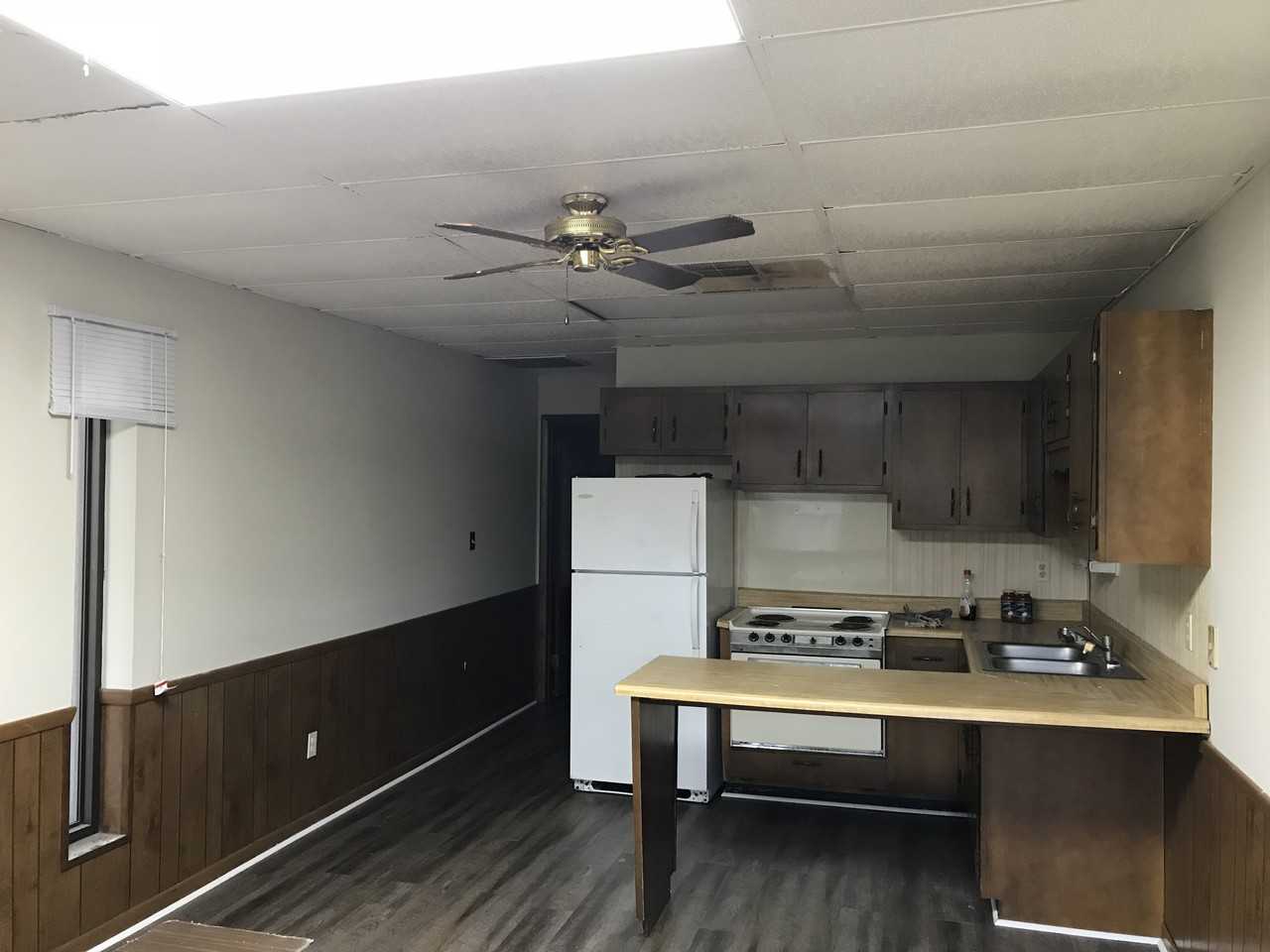 47 Bryan Ln - Photo 3 of 6