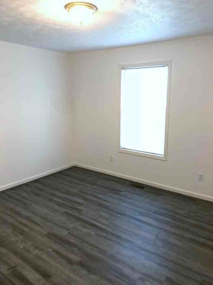 110 Judah Dr - Photo 3 of 6