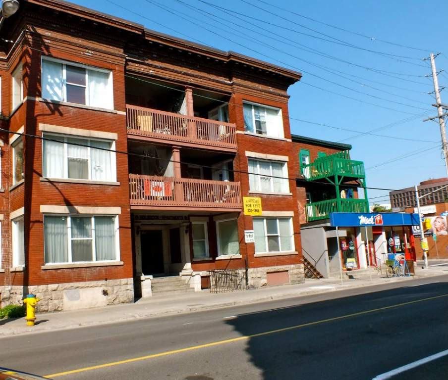 Holbrook Apartments 404 & 404 Elgin St., Ottawa, ON K2P 1N3 with 2 Floorplans Zumper