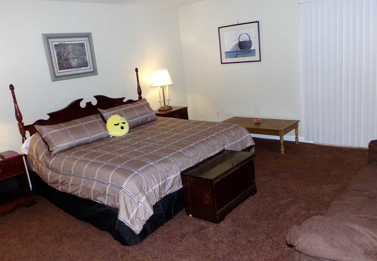 1165 Railroad Street - Photo 3 of 8