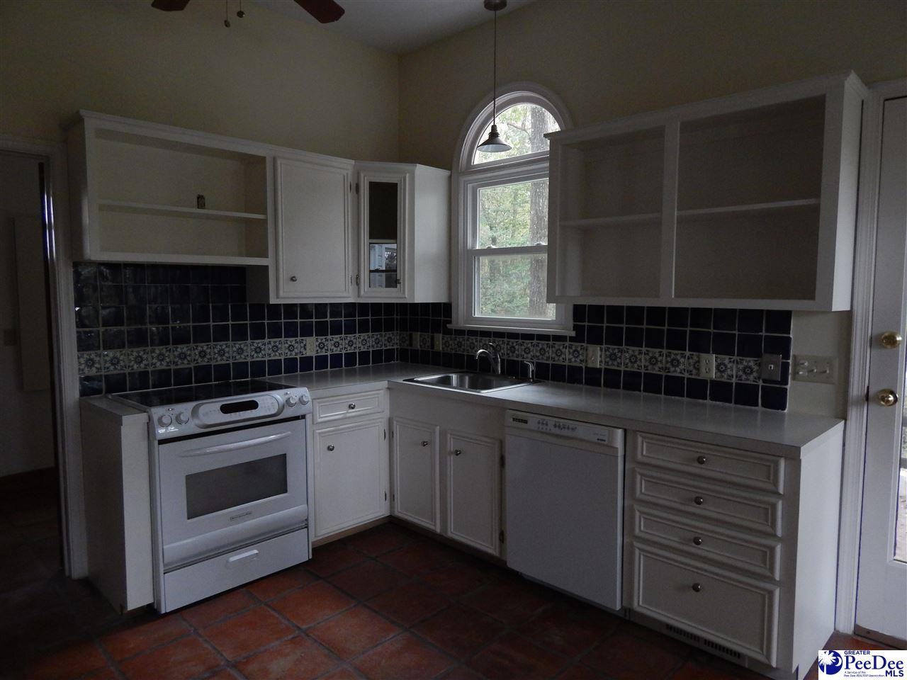 1290 Wrenfield Rd - Photo 3 of 25