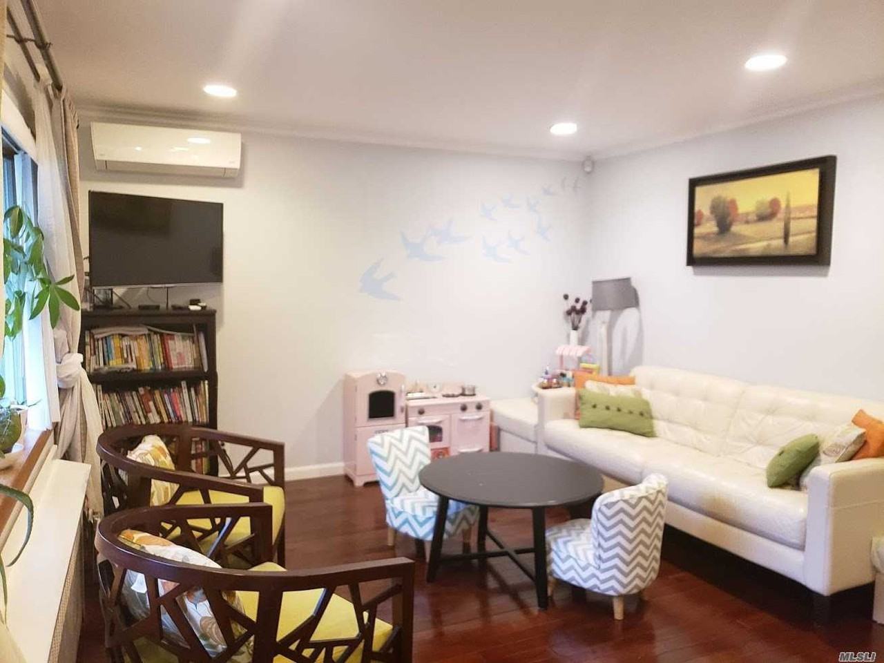 10 Buckner Ave - Photo 3 of 19