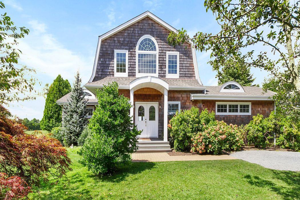 41 Fairbanks Court - Photo 2 of 9