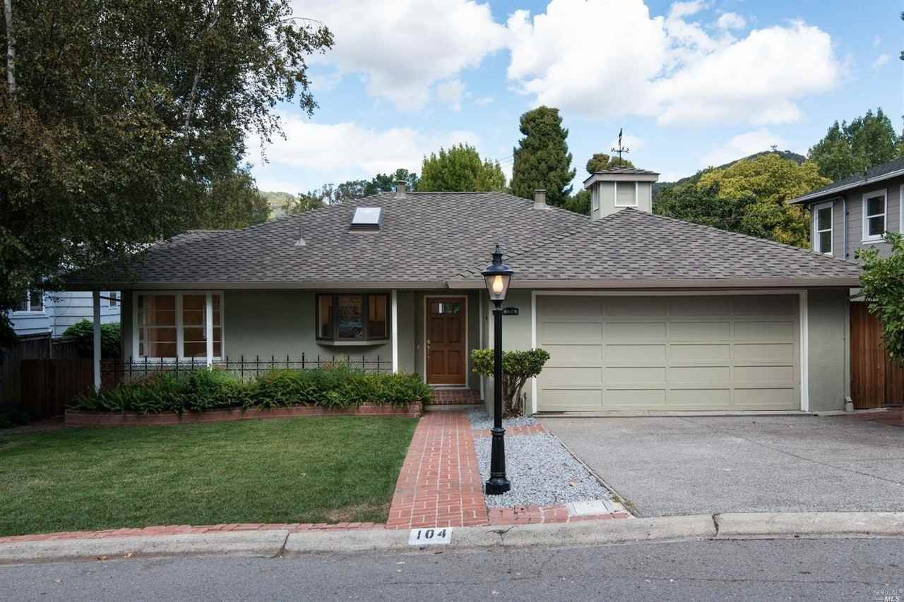 104 Rafael Dr - Photo 3 of 15