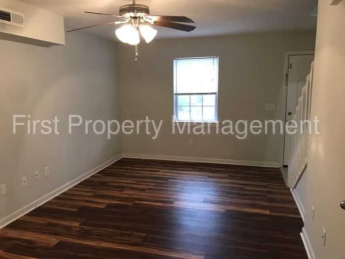 6020 Graston Ave - Photo 3 of 10